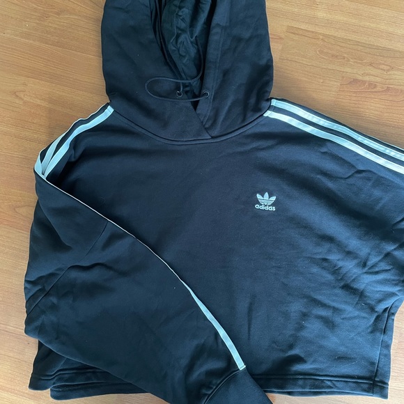 Adidas cropped hoodie - Picture 2 of 3